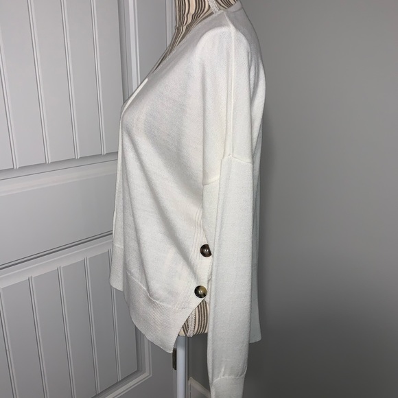 Off White V-neck Hi-low Side Button Sweater - Picture 3 of 9